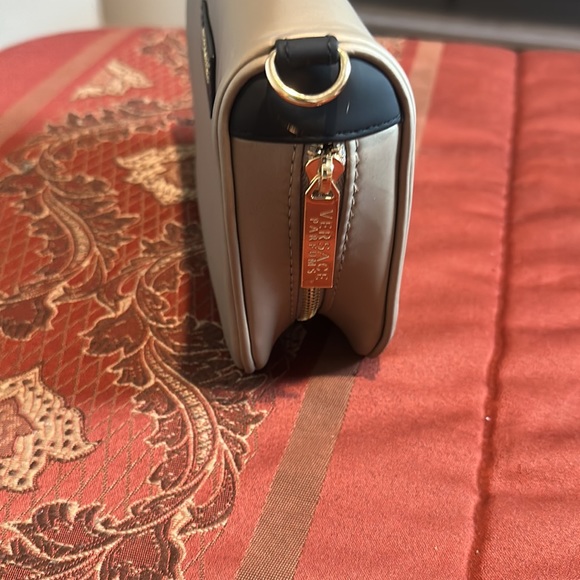 Versace Parfums shiny gold bag/pouch - Picture 10 of 12